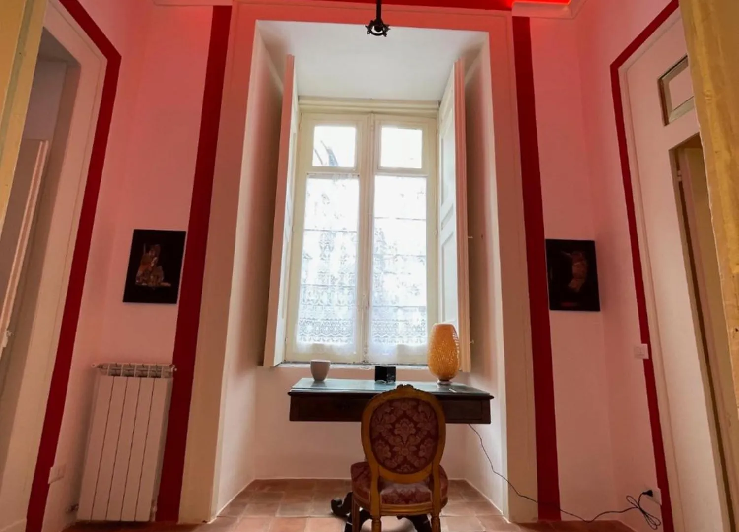 The Royal Gallery Loft In XVI Century Palace - City Historical Center - Downtown Villa Naples Holiday home